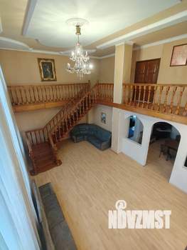 Дом 300м², 3-этажный, посуточно,