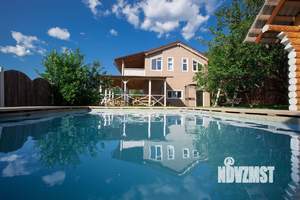 Дом 200м², 2-этажный, посуточно,