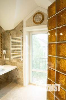 Таунхаус 80м², 3-этажный, на длительный срок,