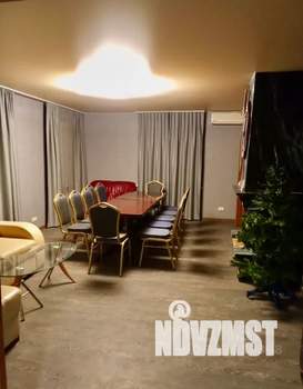 Дом 200м², 3-этажный, посуточно,