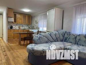 Дом 53м², 2-этажный, на длительный срок,