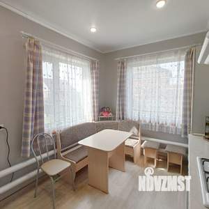 Дом 200м², 2-этажный, участок 10 сот.