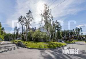 Дом 600м², 3-этажный, участок 15 сот.