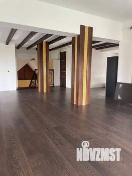 Коттедж 270м², 3-этажный, участок 7 сот.