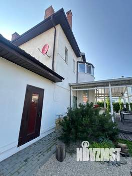 Коттедж 197м², 2-этажный, участок 10 сот.