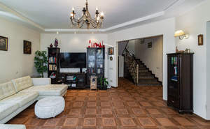 Дом 270м², 3-этажный, участок 4 сот.