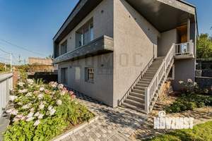 Дом 194м², 2-этажный, участок 7 сот.