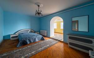 Дом 640м², 4-этажный, участок 12 сот.