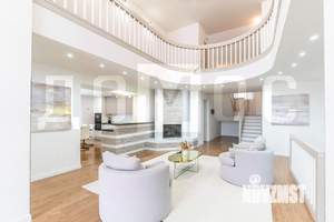 Коттедж 330м², 3-этажный, участок 10 сот.