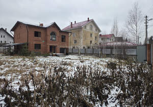 Дом 262м², 3-этажный, участок 10 сот.