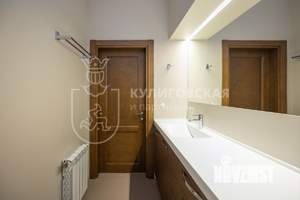 Таунхаус 240м², 3-этажный, участок 2 сот.