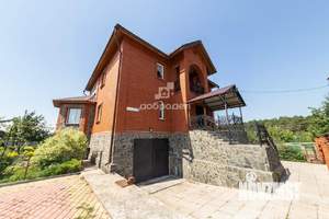 Коттедж 298м², 3-этажный, участок 9 сот.