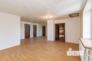 Дом 660м², 2-этажный, участок 13 сот.