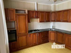 Коттедж 270м², 3-этажный, участок 7 сот.