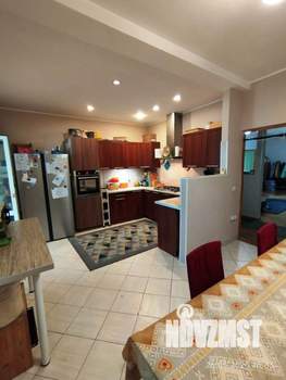 Коттедж 330м², 2-этажный, участок 14 сот.