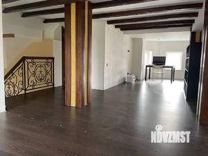 Коттедж 270м², 3-этажный, участок 7 сот.