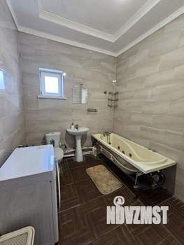 Дом 212м², 2-этажный, участок 499 сот.