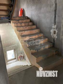 Дом 553м², 4-этажный, участок 9 сот.