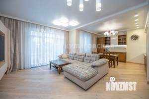 Таунхаус 240м², 3-этажный, участок 2 сот.