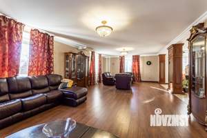 Коттедж 626м², 4-этажный, участок 13 сот.