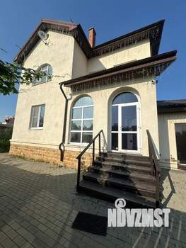 Коттедж 197м², 2-этажный, участок 10 сот.