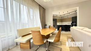 Коттедж 278м², 2-этажный, участок 15 сот.