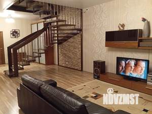 Коттедж 262м², 3-этажный, участок 3 сот.