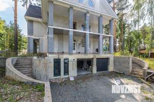 Дом 600м², 3-этажный, участок 15 сот.