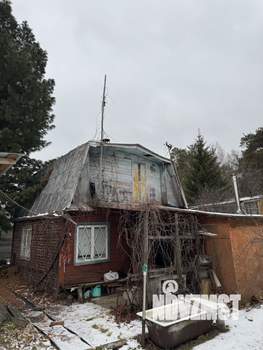 Дом 40м², 2-этажный, участок 6 сот.