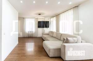 Коттедж 330м², 3-этажный, участок 10 сот.