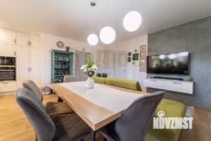 Дом 194м², 2-этажный, участок 7 сот.