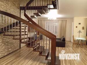 Коттедж 262м², 3-этажный, участок 3 сот.