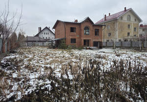 Дом 262м², 3-этажный, участок 10 сот.