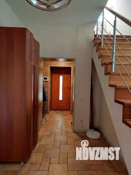 Дом 399м², 4-этажный, участок 16 сот.