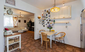 Дом 270м², 3-этажный, участок 4 сот.