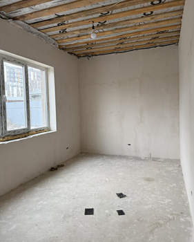 Дом 210м², 2-этажный, участок 4 сот.