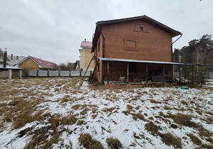 Дом 262м², 3-этажный, участок 10 сот.