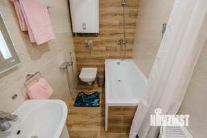 Коттедж 240м², 3-этажный, участок 10 сот.