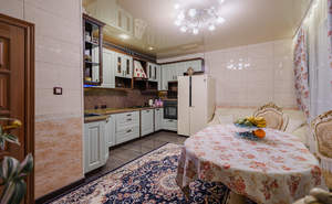 Дом 240м², 3-этажный, участок 10 сот.