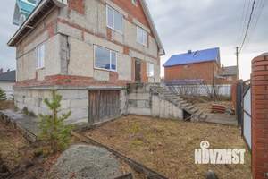 Дом 287м², 3-этажный, участок 8 сот.