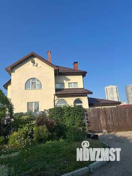 Коттедж 197м², 2-этажный, участок 10 сот.