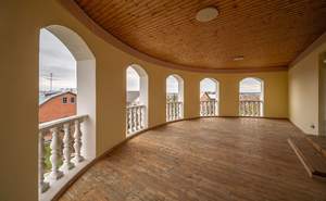 Дом 640м², 4-этажный, участок 12 сот.