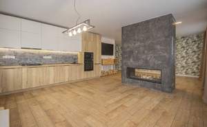 Дом 230м², 3-этажный, участок 4 сот.