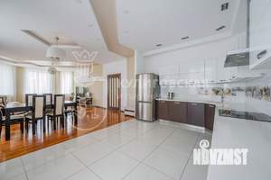 Коттедж 352м², 2-этажный, участок 11 сот.