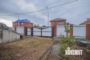 Дом 287м², 3-этажный, участок 8 сот.