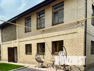 Дом 200м², 2-этажный, посуточно, 