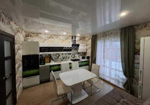 Дом 180м², 2-этажный, на длительный срок, 