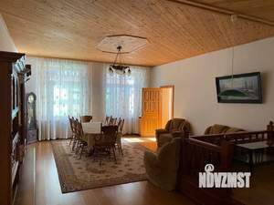 Дом 326м&sup2;, 2-этажный, на длительный срок, 