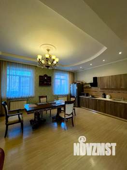 Коттедж 375м², 2-этажный, на длительный срок, 
