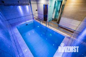 Дом 408м&sup2;, 2-этажный, посуточно, 